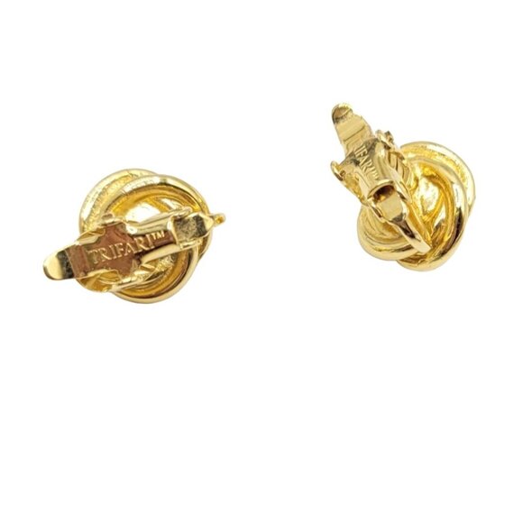 Trifari Gold Tone Faux Pearl Clip On Earrings, Signed - Picture 5 of 10